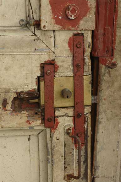 Пара монументальных деревянных дверей. Пара монументальных деревянных дверей.-7