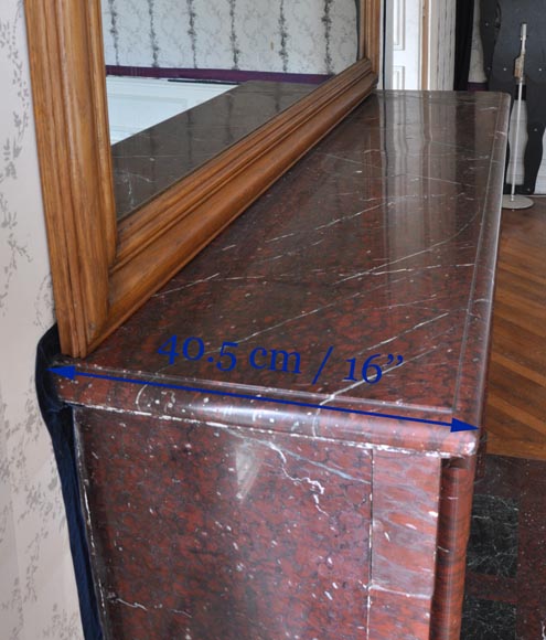 Старинный камин в стиле Людовика XIV, изготовленный из красного мрамора Гриотт. Старинный камин в стиле Людовика XIV, изготовленный из красного мрамора Гриотт.-8