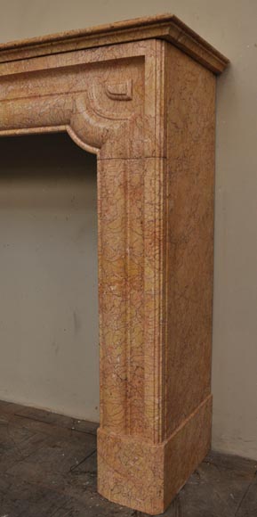 Старинный камин в стиле Людовика XIV, изготовленный из жёлтого мрамора брокатель. Старинный камин в стиле Людовика XIV, изготовленный из жёлтого мрамора брокатель.-2