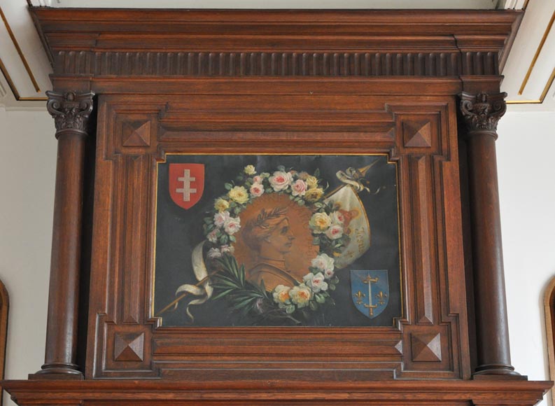 Большой дубовый камин, украшенный картиной, представляющей Жанну д'Арк. Большой дубовый камин, украшенный картиной, представляющей Жанну д'Арк.-2