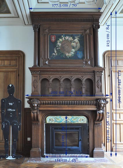 Большой дубовый камин, украшенный картиной, представляющей Жанну д'Арк. Большой дубовый камин, украшенный картиной, представляющей Жанну д'Арк.-13