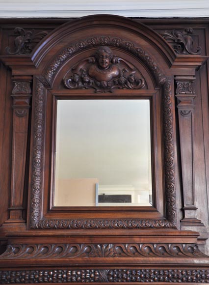 Большой старинный камин в стиле Наполеона III, изготовленный из орехового дерева. Большой старинный камин в стиле Наполеона III, изготовленный из орехового дерева.-2