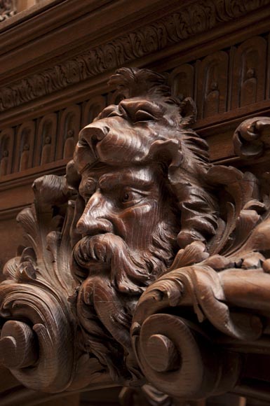 Великолепный дубовый камин, выполненный по модели камина из Салона Геркулеса, расположенного в Версальском Дворце. Великолепный дубовый камин, выполненный по модели камина из Салона Геркулеса, расположенного в Версальском Дворце.-3