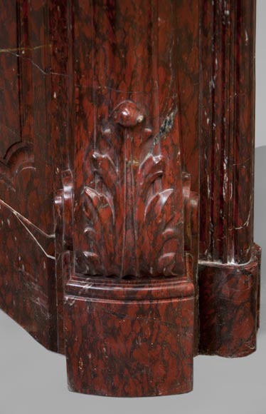 Великолепный старинный камин в стиле Людовика XV, изготовленный из мрамора красный Гриотт. Великолепный старинный камин в стиле Людовика XV, изготовленный из мрамора красный Гриотт.-8