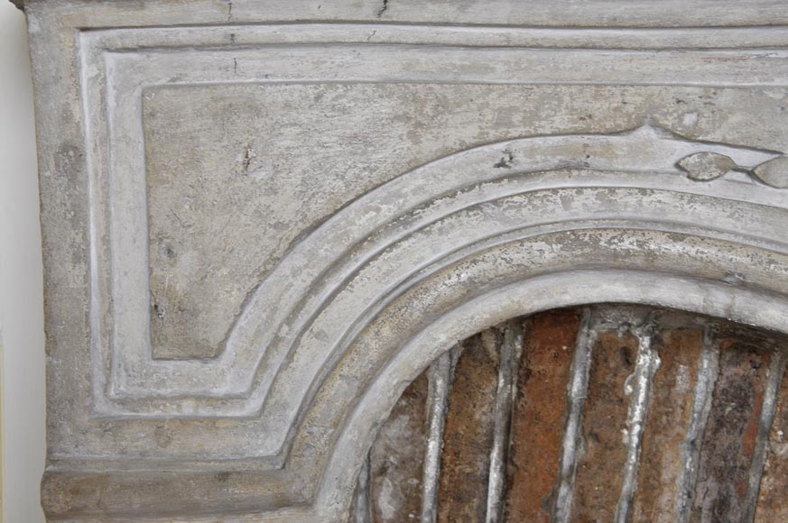 Часть деревянной отделки комнаты в стиле Людовика XV с каменным камином 18 века. Часть деревянной отделки комнаты в стиле Людовика XV с каменным камином 18 века.-15