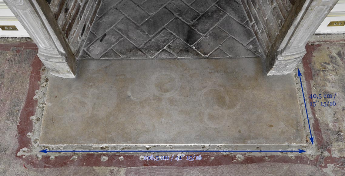 Часть деревянной отделки комнаты в стиле Людовика XV с каменным камином 18 века. Часть деревянной отделки комнаты в стиле Людовика XV с каменным камином 18 века.-21