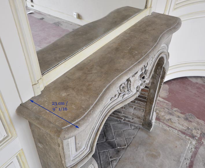 Часть деревянной отделки комнаты в стиле Людовика XV с каменным камином 18 века. Часть деревянной отделки комнаты в стиле Людовика XV с каменным камином 18 века.-22