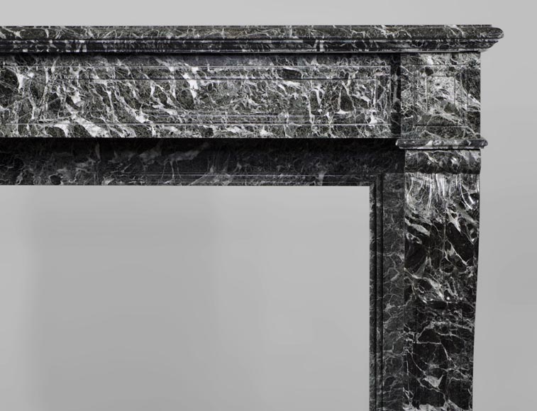 Старинный камин в стиле Наполеона III, изготовленный из мрамора Вер де Мер, украшенный львиными лапами. Старинный камин в стиле Наполеона III, изготовленный из мрамора Вер де Мер, украшенный львиными лапами.-7