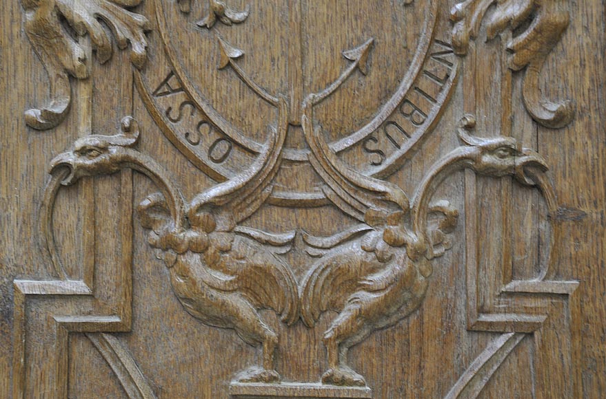 «Ложная пара» старинных дверей из скульптурного дубового дерева 19 века. «Ложная пара» старинных дверей из скульптурного дубового дерева 19 века.-3