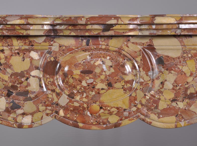 Камин в стиле Помпадур, изготовленный из брекчиевидного мрамора из Халеба. Камин в стиле Помпадур, изготовленный из брекчиевидного мрамора из Халеба.-1