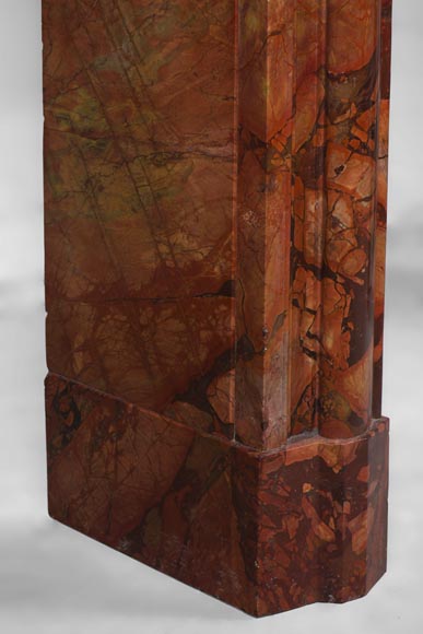 Старинный камин в стиле Людовика XIV с «буденом», изготовленный из алжирского красного брекчиевидного мрамора. Старинный камин в стиле Людовика XIV с «буденом», изготовленный из алжирского красного брекчиевидного мрамора.-5