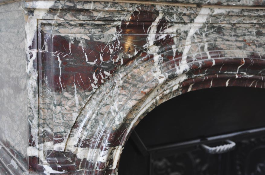 Красивый старинный камин в стиле эпохи Регентства, изготовленный в 19 веке из Кампанского мрамора Гран Меланж. Красивый старинный камин в стиле эпохи Регентства, изготовленный в 19 веке из Кампанского мрамора Гран Меланж.-5