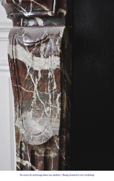 Красивый старинный камин в стиле эпохи Регентства, изготовленный в 19 веке из Кампанского мрамора Гран Меланж. Красивый старинный камин в стиле эпохи Регентства, изготовленный в 19 веке из Кампанского мрамора Гран Меланж.-6