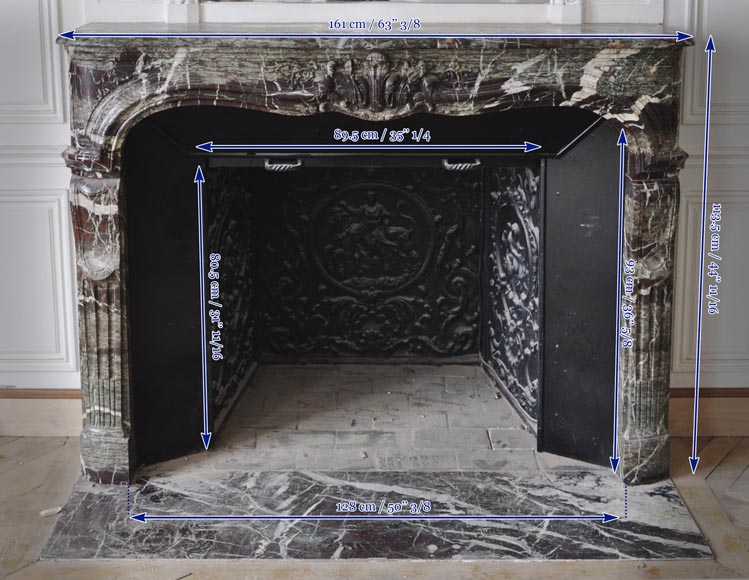 Красивый старинный камин в стиле эпохи Регентства, изготовленный в 19 веке из Кампанского мрамора Гран Меланж. Красивый старинный камин в стиле эпохи Регентства, изготовленный в 19 веке из Кампанского мрамора Гран Меланж.-15