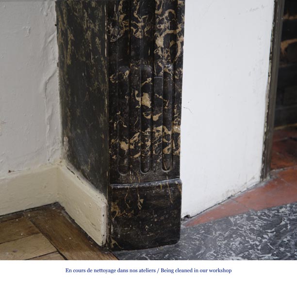 Старинный камин эпохи Регентства, изготовленный в 18 веке из серого мрамора Сант Анн.  Старинный камин эпохи Регентства, изготовленный в 18 веке из серого мрамора Сант Анн. -3