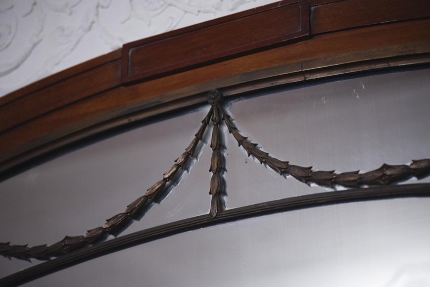 Великолепная деревянная обшивка комнаты в стиле Регентства, украшенная маркетри из красного дерева с камином, Франция 19 век. Великолепная деревянная обшивка комнаты в стиле Регентства, украшенная маркетри из красного дерева с камином, Франция 19 век.-17