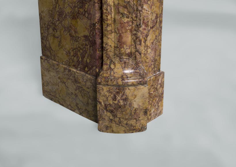 Старинный камин в стиле Людовика XV, модель «Помпадур», изготовленный из мрамора жёлтый Брокатель. Старинный камин в стиле Людовика XV, модель «Помпадур», изготовленный из мрамора жёлтый Брокатель.-4