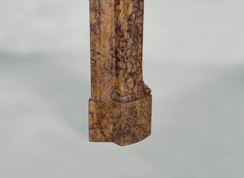 Старинный камин в стиле Людовика XV, модель «Помпадур», изготовленный из мрамора жёлтый Брокатель. Старинный камин в стиле Людовика XV, модель «Помпадур», изготовленный из мрамора жёлтый Брокатель.-7