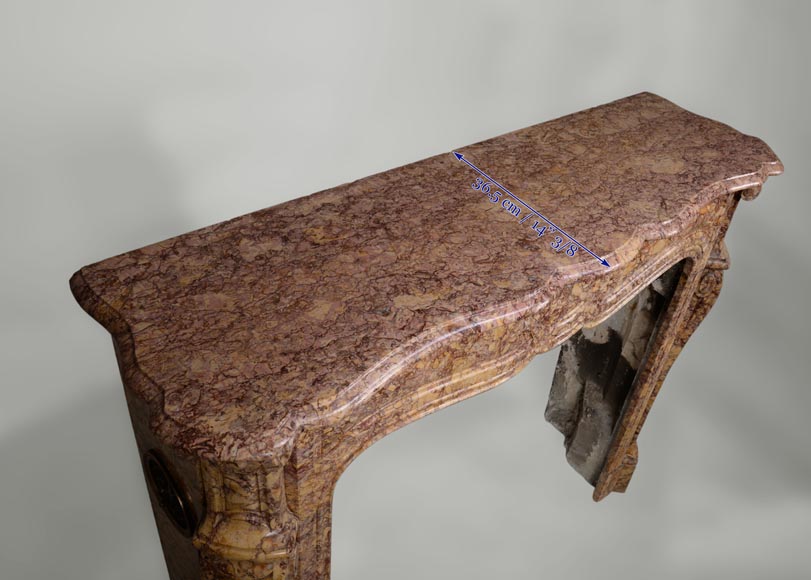 Старинный камин в стиле Людовика XV, модель «Помпадур», изготовленный из мрамора жёлтый Брокатель. Старинный камин в стиле Людовика XV, модель «Помпадур», изготовленный из мрамора жёлтый Брокатель.-8