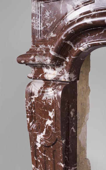 Старинный камин в стиле эпохи Регентства, изготовленный из Красного Северного мрамора. Старинный камин в стиле эпохи Регентства, изготовленный из Красного Северного мрамора.-4