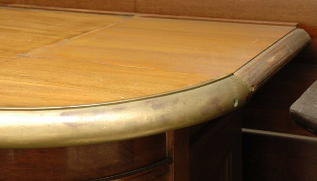 Старинный банковский прилавок Старинный банковский прилавок-7