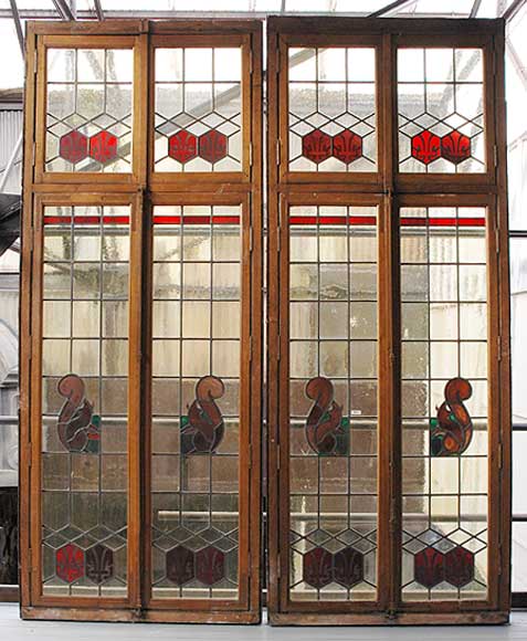 Витражи с белками. Витражи с белками.-0