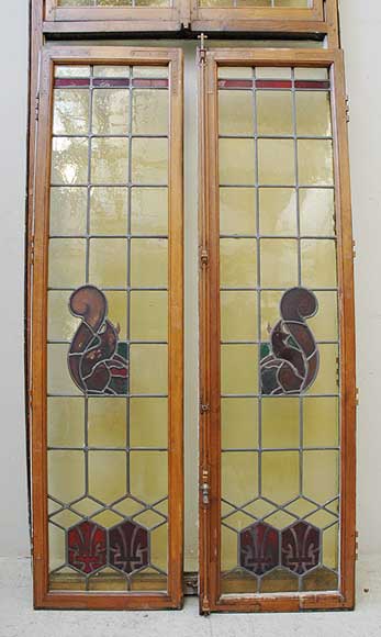 Витражи с белками. Витражи с белками.-1