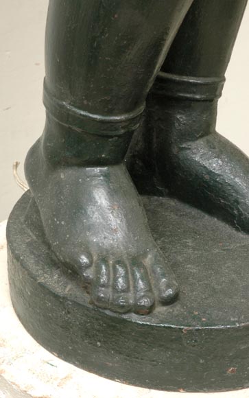 Торшер из чугуга с египетской девочкой Торшер из чугуга с египетской девочкой-7