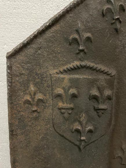 Готическая каминная плита. Готическая каминная плита.-3