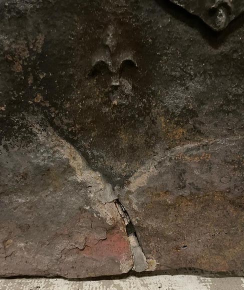 Готическая каминная плита. Готическая каминная плита.-8