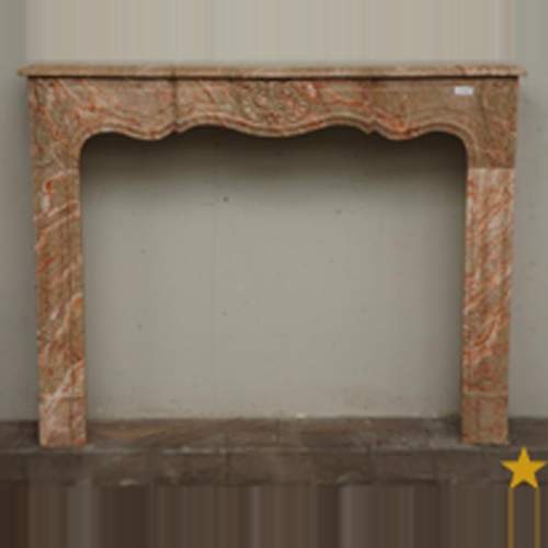 Мраморный камин в стиле Людовика XV.