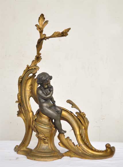 Старинная дровница из бронзы с двумя патинами, украшенная Аллегорией Вина. Старинная дровница из бронзы с двумя патинами, украшенная Аллегорией Вина.-1