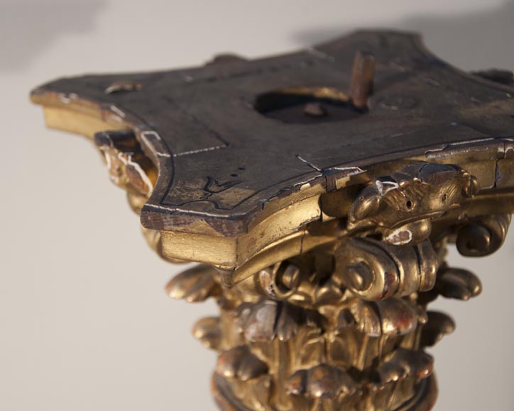 Пара старинных колонн в стиле Людовика XVI, изготовленных из мрамора Brèche Violette и скульптурного позолоченного дерева. Пара старинных колонн в стиле Людовика XVI, изготовленных из мрамора Brèche Violette и скульптурного позолоченного дерева.-6