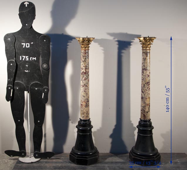 Пара старинных колонн в стиле Людовика XVI, изготовленных из мрамора Brèche Violette и скульптурного позолоченного дерева. Пара старинных колонн в стиле Людовика XVI, изготовленных из мрамора Brèche Violette и скульптурного позолоченного дерева.-7