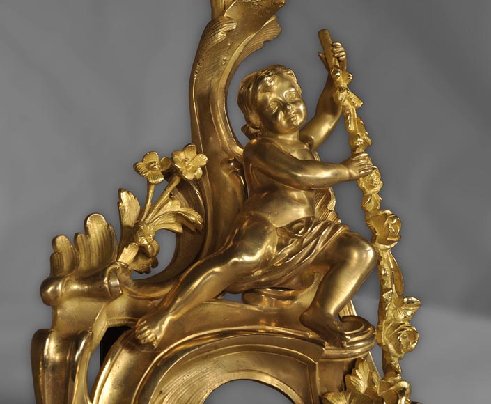 Пара старинных дровниц в стиле Людовика XV из позолоченной бронзы, украшенных Амурчиками.-6