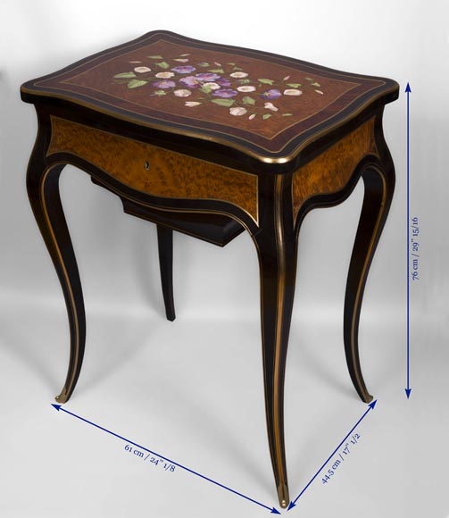 Жюльен-Николя РИВАР (1802-1867) -  Столик для рукоделия, украшенный маркетри из фарфора в виде белых и лиловых колокольчиков-5