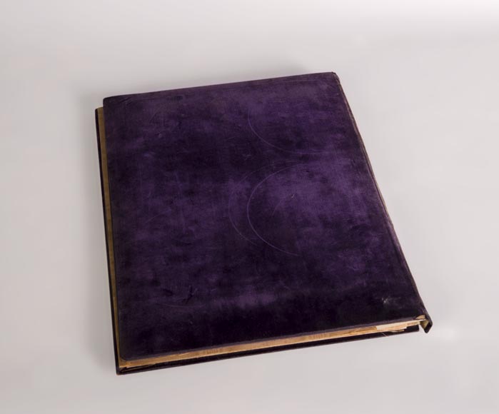 Жюльен-Николя РИВАР (1802-1867) – Папка для документов из тёмно-сиреневого бархата, украшенная маркетри из фарфора-2