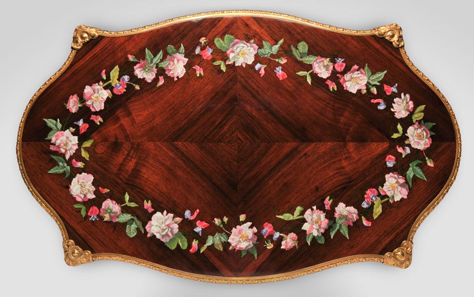 ЖЮЛЬЕН-НИКОЛЯ РИВАР (1802-1867) - Стол из розового дерева в стиле Людовика  XV,  украшенный маркетри из фарфора-2