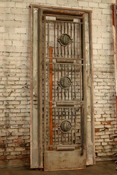 ПУАЛЕРА Жильбер – Пара дверей и перила в стиле Ар-деко, изготовленные из кованого железа и бронзы, 1936 год.-1
