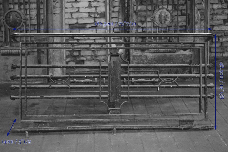 ПУАЛЕРА Жильбер – Пара дверей и перила в стиле Ар-деко, изготовленные из кованого железа и бронзы, 1936 год.-18