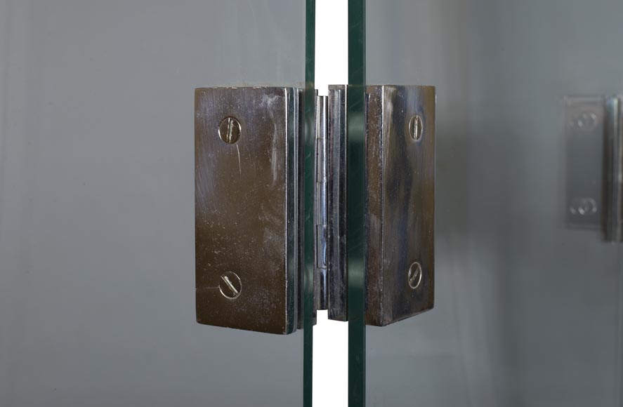 Защитный экран камина с четырьмя створками из стекла и хромированного металла, 1970 годы.-1