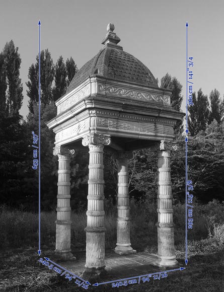 Большой купол каменного фонтана изготовленный по модели фонтана замка Чёрного Принца, недалеко от Бордо.-9
