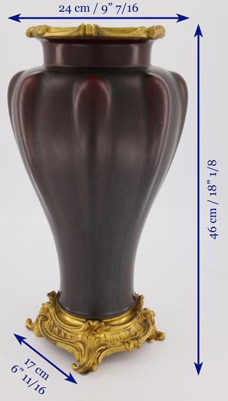 Ежен БОДЕН (1853 – 1918) (приписано работе)  Пара керамических ваз с оправой из позолоченной бронзы.-5