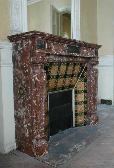 Старинный камин в стиле Наполеона III, изготовленный из красного северного мрамора.-2