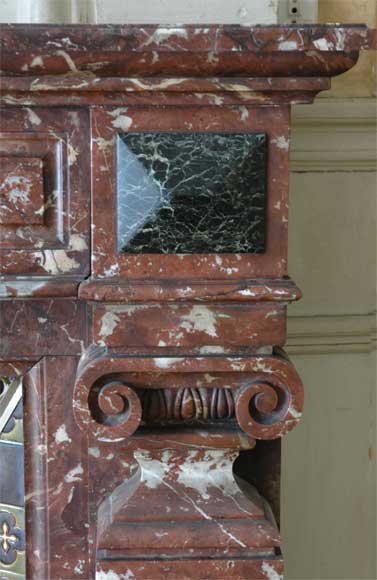 Старинный камин в стиле Наполеона III, изготовленный из красного северного мрамора.-6