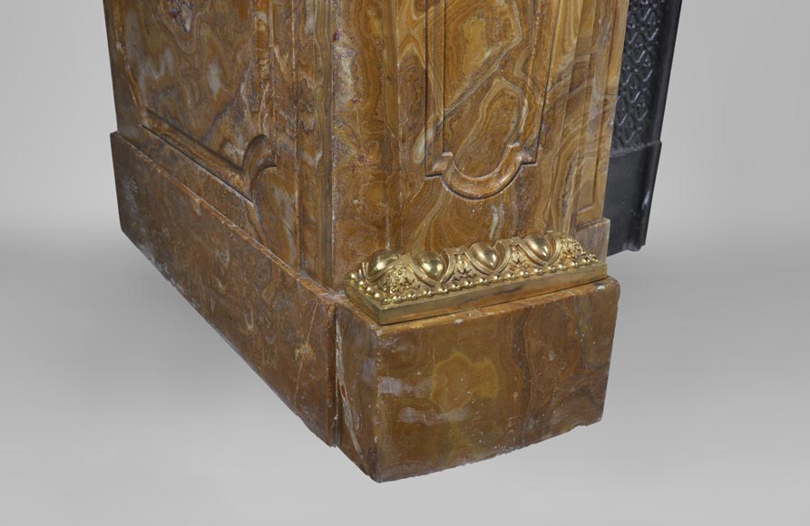 Extraordinary antique Louis XIV style fireplace with lions heads in Alabastro di Busca and gilded bronze_ru
