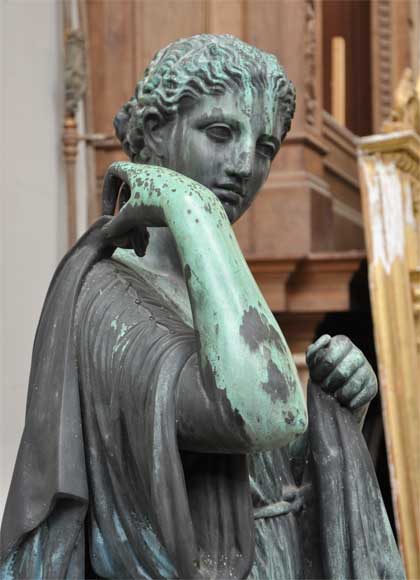 "Diane of Gabies", bronze statue by Elkington, Mason and Cie, dated from 1854_ru