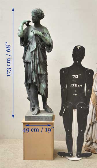 "Diane of Gabies", bronze statue by Elkington, Mason and Cie, dated from 1854_ru